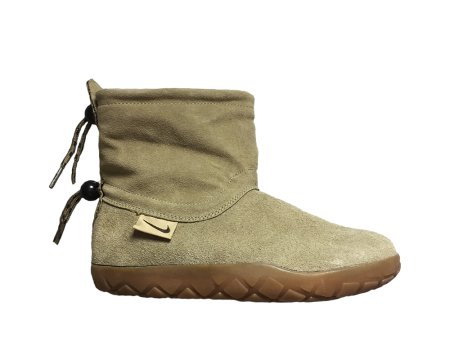 Nike Winter Short Boots Chestnut