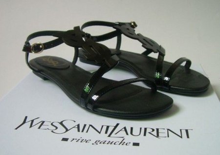 Yves Saint Laurent 32z
