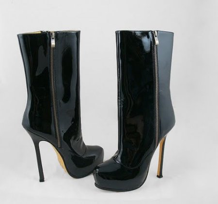 Yves Saint Laurent 38z